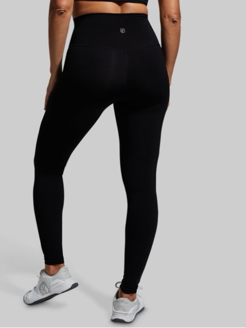 Born Primitive YOUR GO TO LEGGING - size Medium. Like new.
